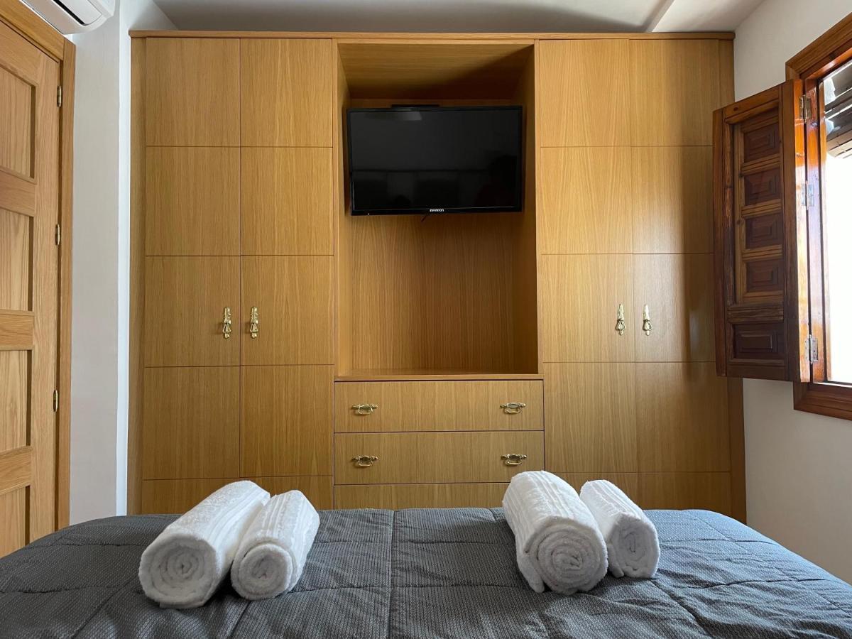 Casa Vacacional Alcazabilla Holiday home *