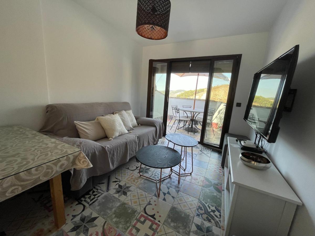 Casa Vacacional Alcazabilla Holiday home *